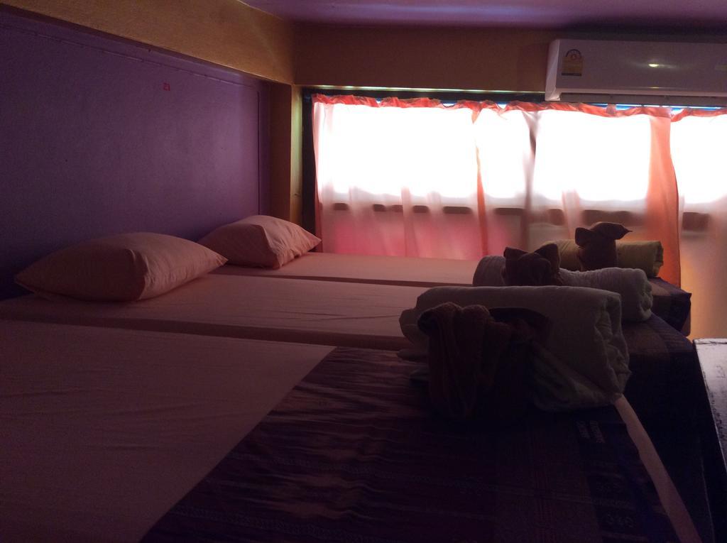 Maddy'S Hostel Ko Pha Ngan Exterior photo